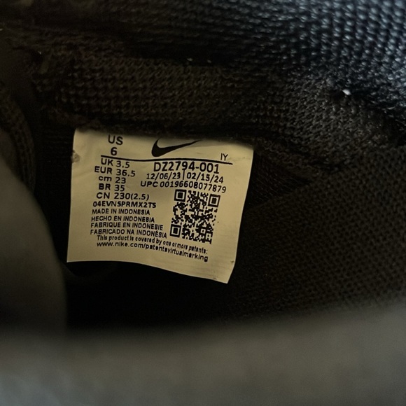 NWT NIKE Panda Dunks Twist! - Picture 11 of 11